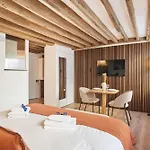 Suite Louvre Museum - Rue Saint Honore